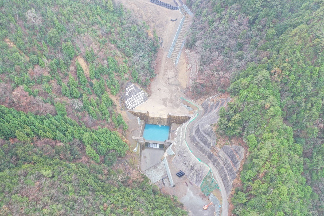 中電技術コンサルタント株式会社様 天然ダムの緊急調査におけるドローン技術の活用｜導入事例｜株式会社センシンロボティクス